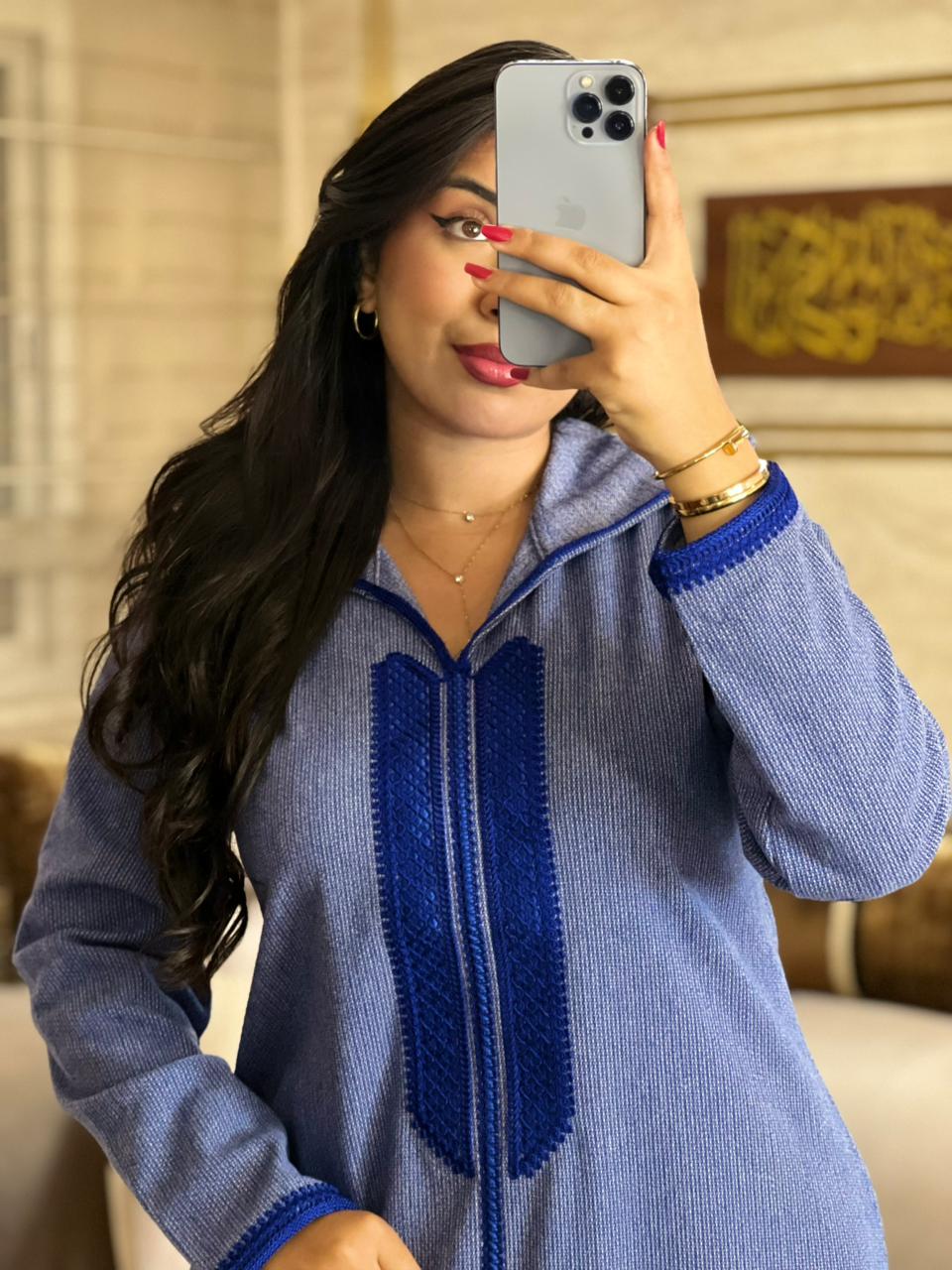 Jellaba Chic en Tuid – Élégance & Chaleur pour l’Hiver