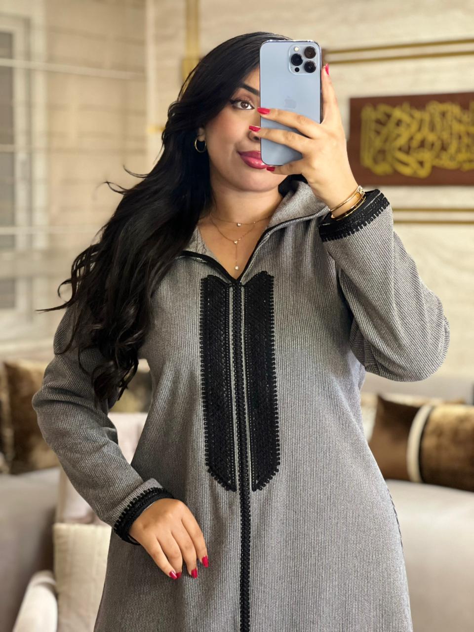 Jellaba Chic en Tuid – Élégance & Chaleur pour l’Hiver