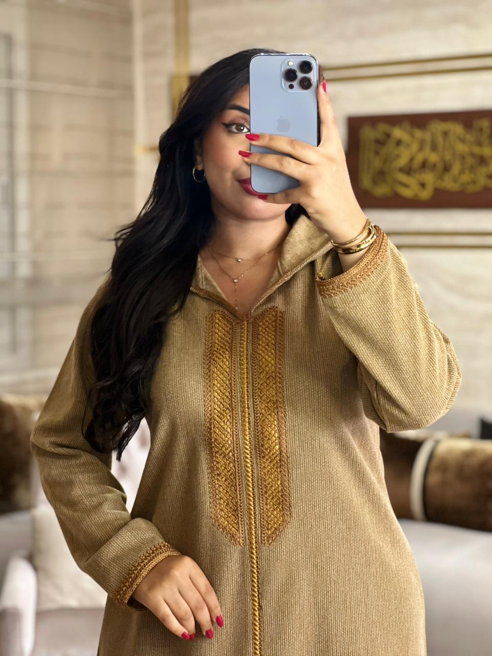 Jellaba Chic en Tuid – Élégance & Chaleur pour l’Hiver